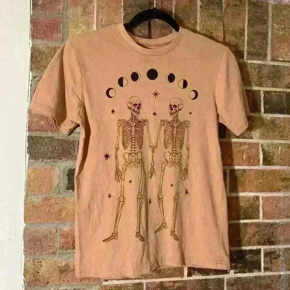 Orange and black skeleton t shirt with moon - Picture 1 of 3